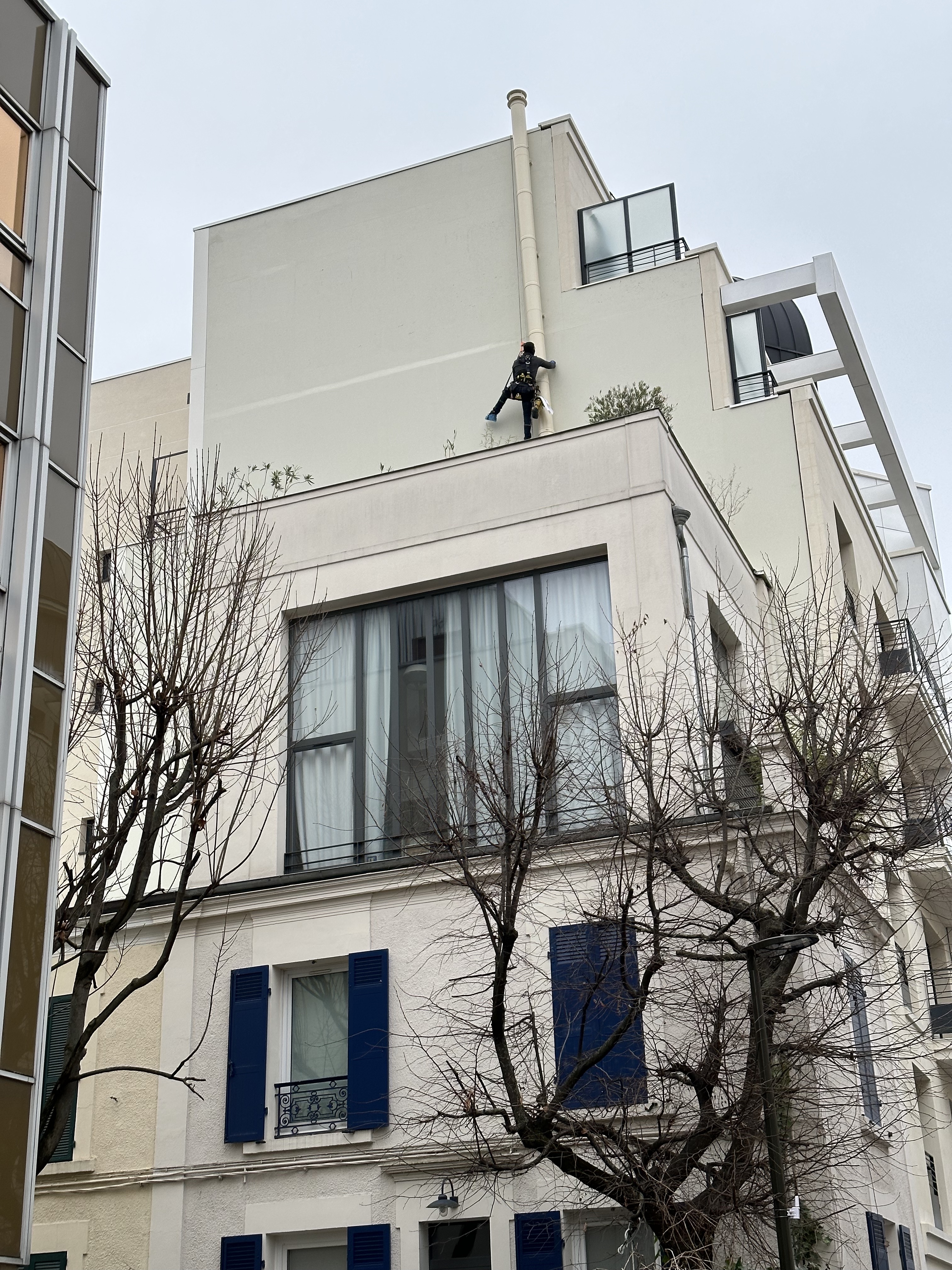 Travaux de finitions en hauteurs sur un immeuble  Paris